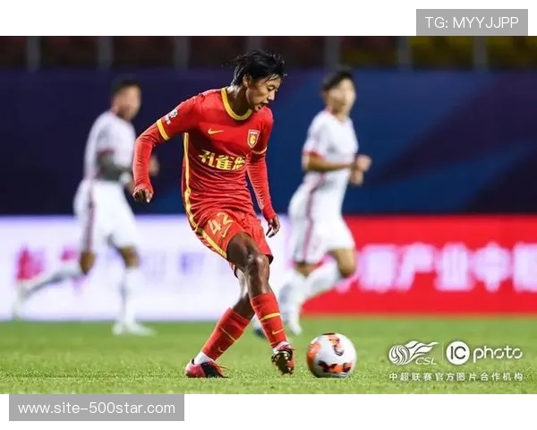 德国足球青训体系改革成效初显，年轻球员崭露头角。